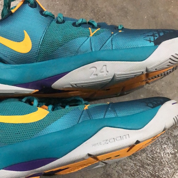 EUC Men’s Nike Zoom Kobe Venomenom 4! - Picture 9 of 12